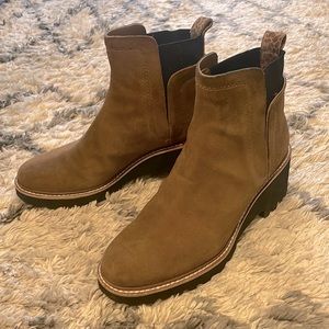 Brown Suede Dolce Vita lug sole Boots. With leopard accents. Size 8.5.